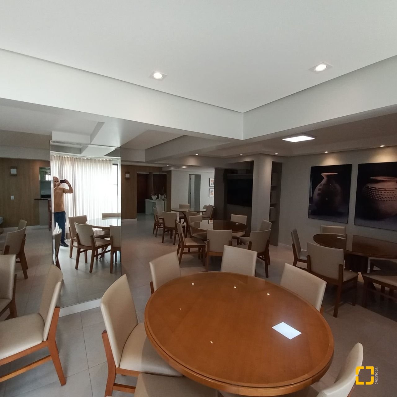 Apartamento com 108m², 4 quartos (sendo 1 suíte), 1 garagem, no bairro Balneário em Florianópolis