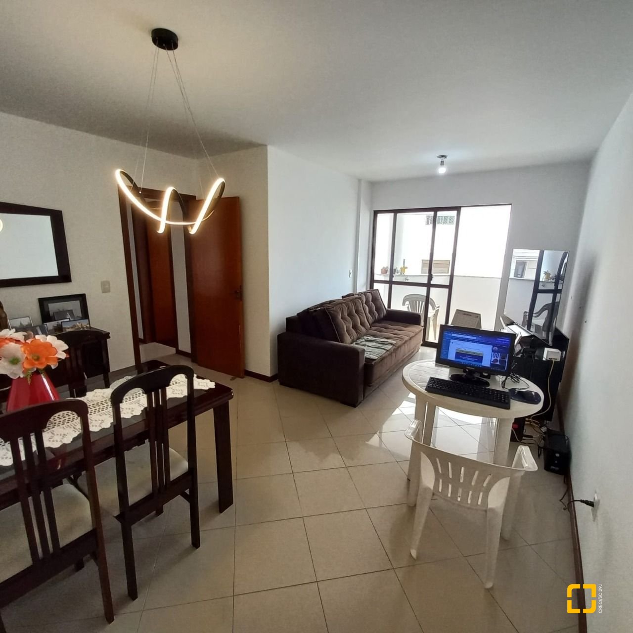 Apartamento com 108m², 4 quartos (sendo 1 suíte), 1 garagem, no bairro Balneário em Florianópolis