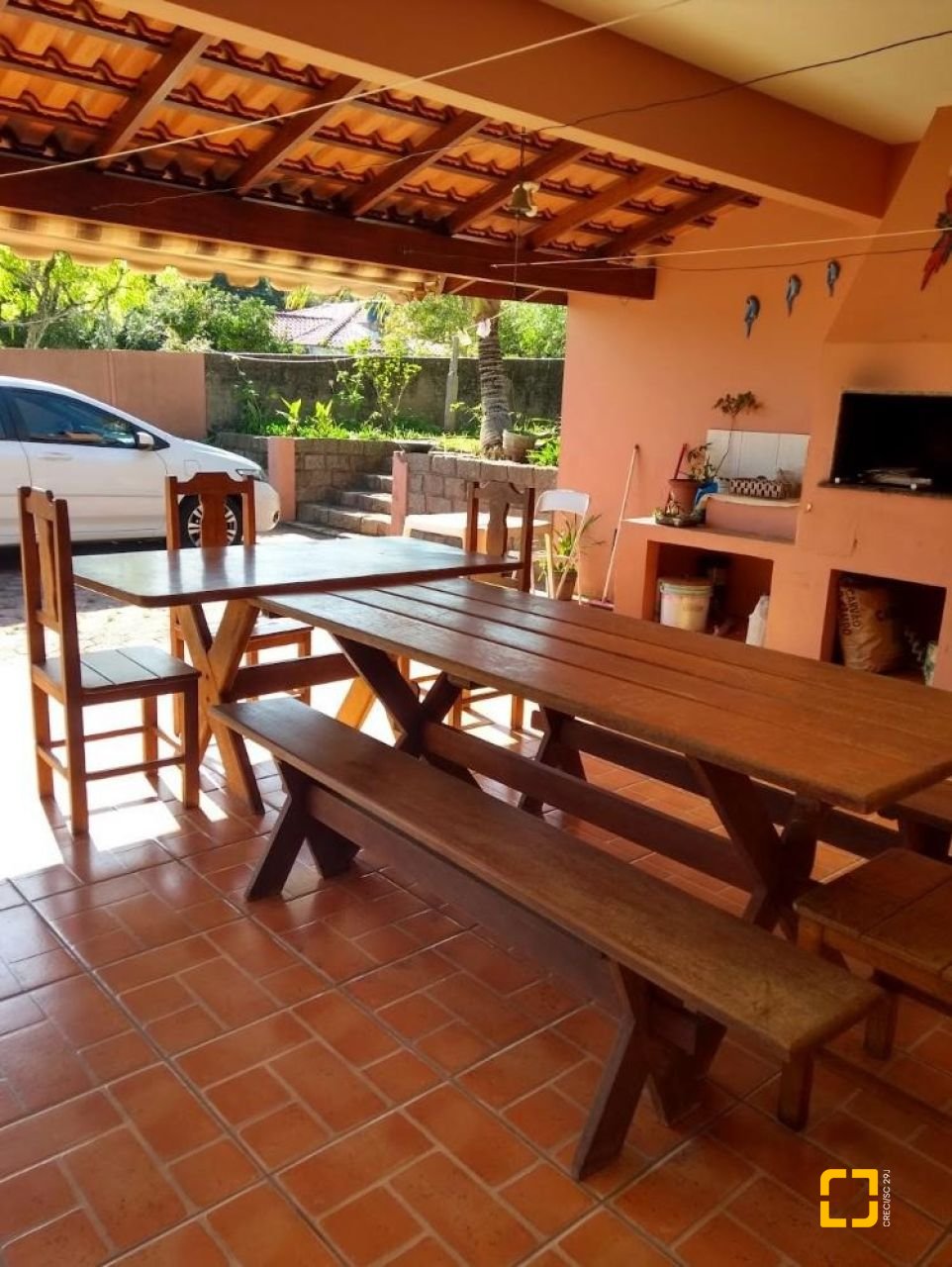 Casa com 195m², 6 quartos (sendo 2 suítes), 6 garagens, no bairro Ingleses em Florianópolis
