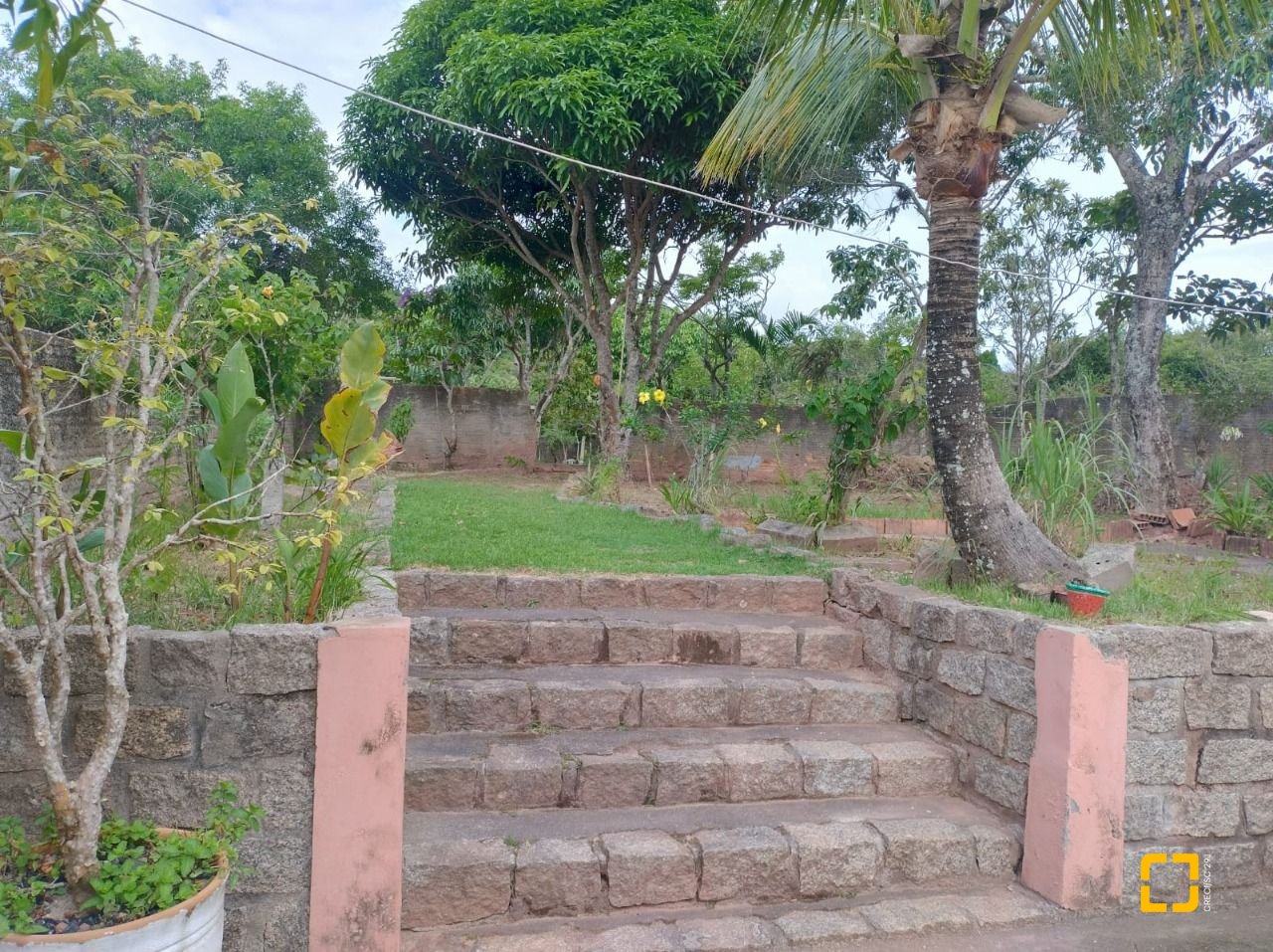 Casa com 195m², 6 quartos (sendo 2 suítes), 6 garagens, no bairro Ingleses em Florianópolis