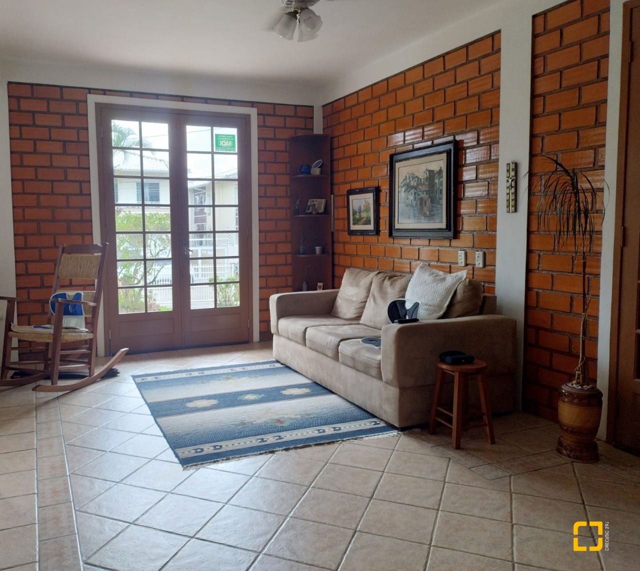 Casa com 195m², 6 quartos (sendo 2 suítes), 6 garagens, no bairro Ingleses em Florianópolis