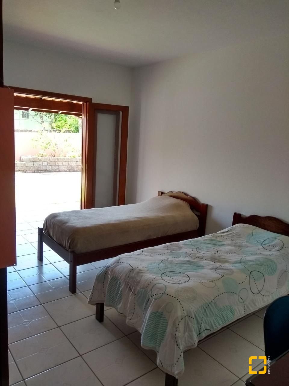 Casa com 195m², 6 quartos (sendo 2 suítes), 6 garagens, no bairro Ingleses em Florianópolis