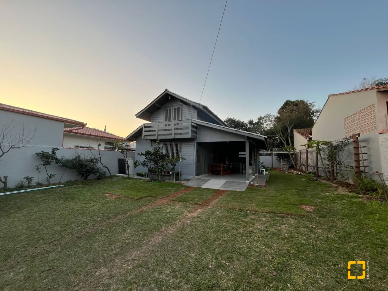 Casa com 150m², 4 quartos (sendo 1 suíte), 2 garagens, no bairro Ingleses em Florianópolis