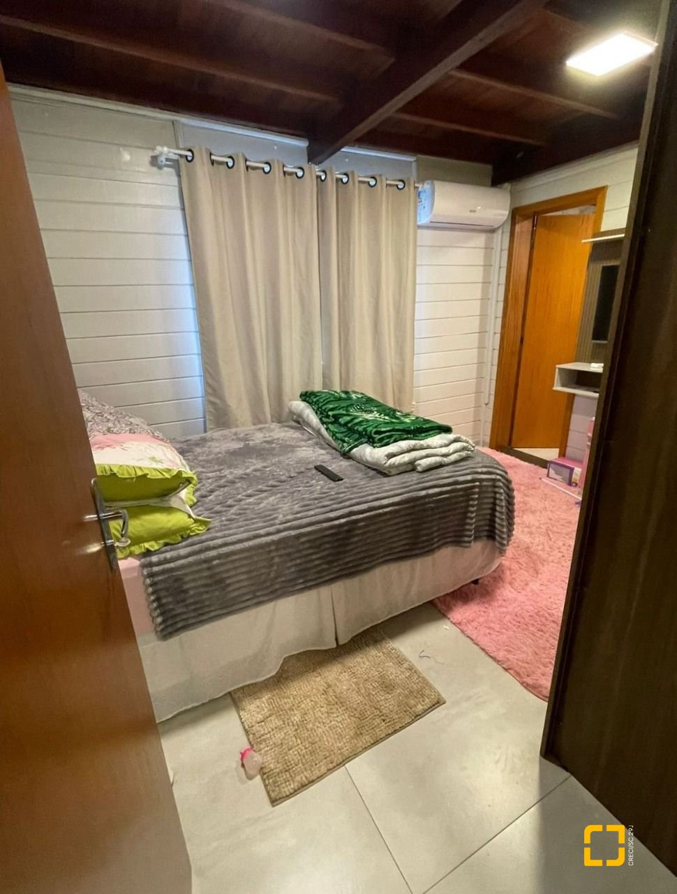 Casa com 150m², 4 quartos (sendo 1 suíte), 2 garagens, no bairro Ingleses em Florianópolis
