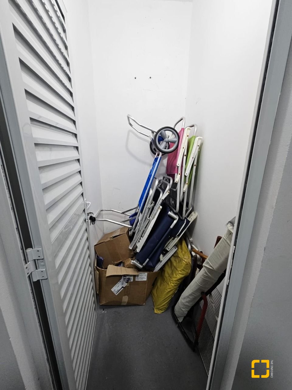 Apartamento com 79m², 3 quartos (sendo 1 suíte), 2 garagens, no bairro Córrego Grande em Florianópolis