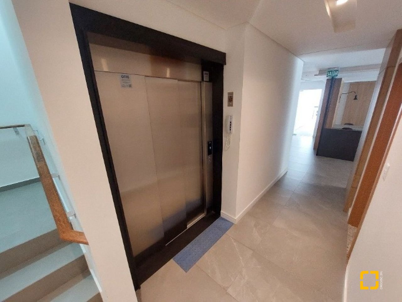 Apartamento com 79m², 3 quartos (sendo 1 suíte), 2 garagens, no bairro Córrego Grande em Florianópolis
