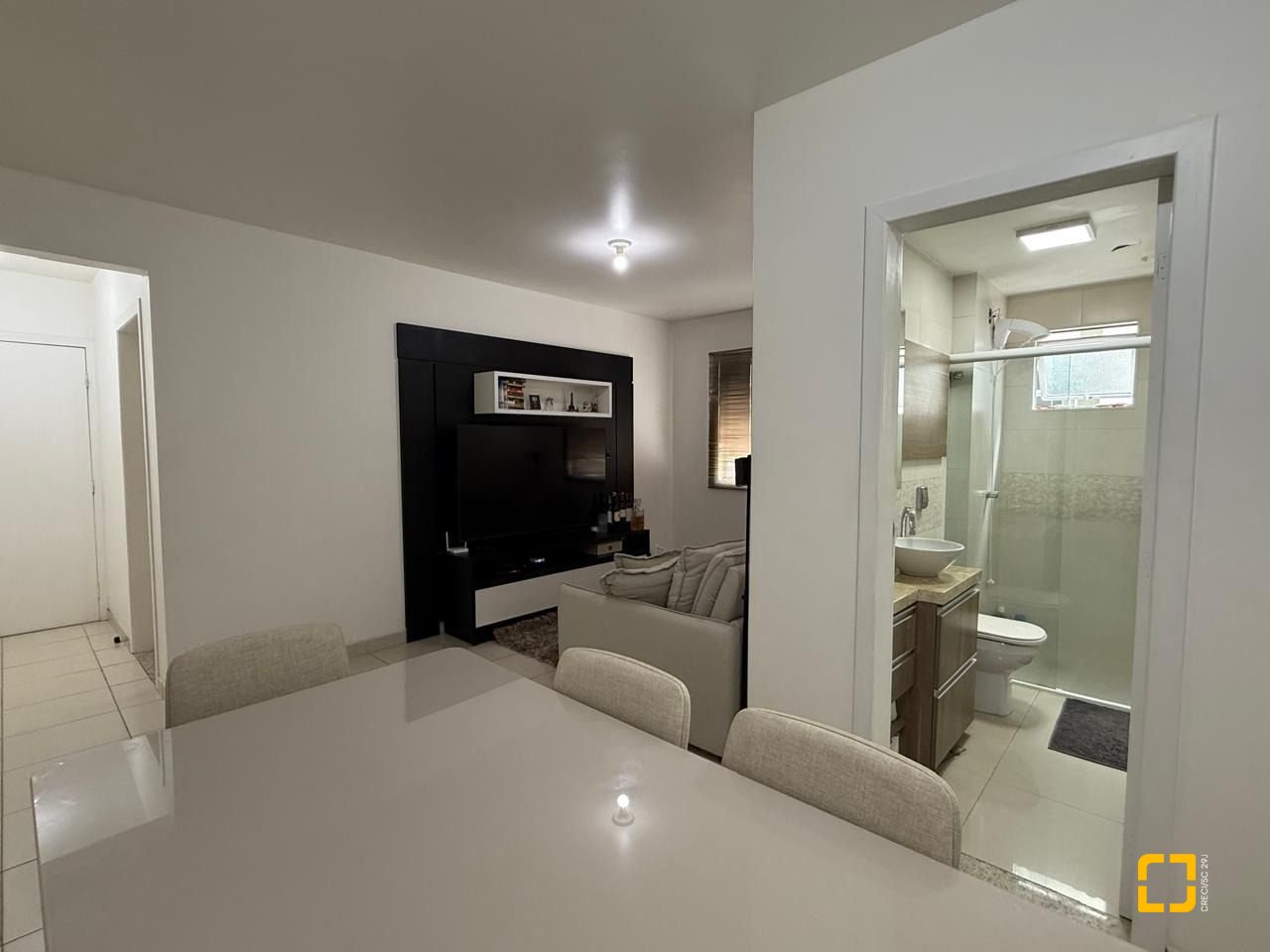 Apartamento com 58m², 2 quartos, 1 garagem, no bairro Kobrasol em São José