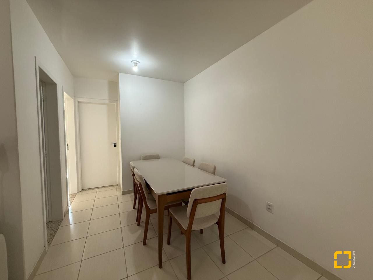 Apartamento com 58m², 2 quartos, 1 garagem, no bairro Kobrasol em São José