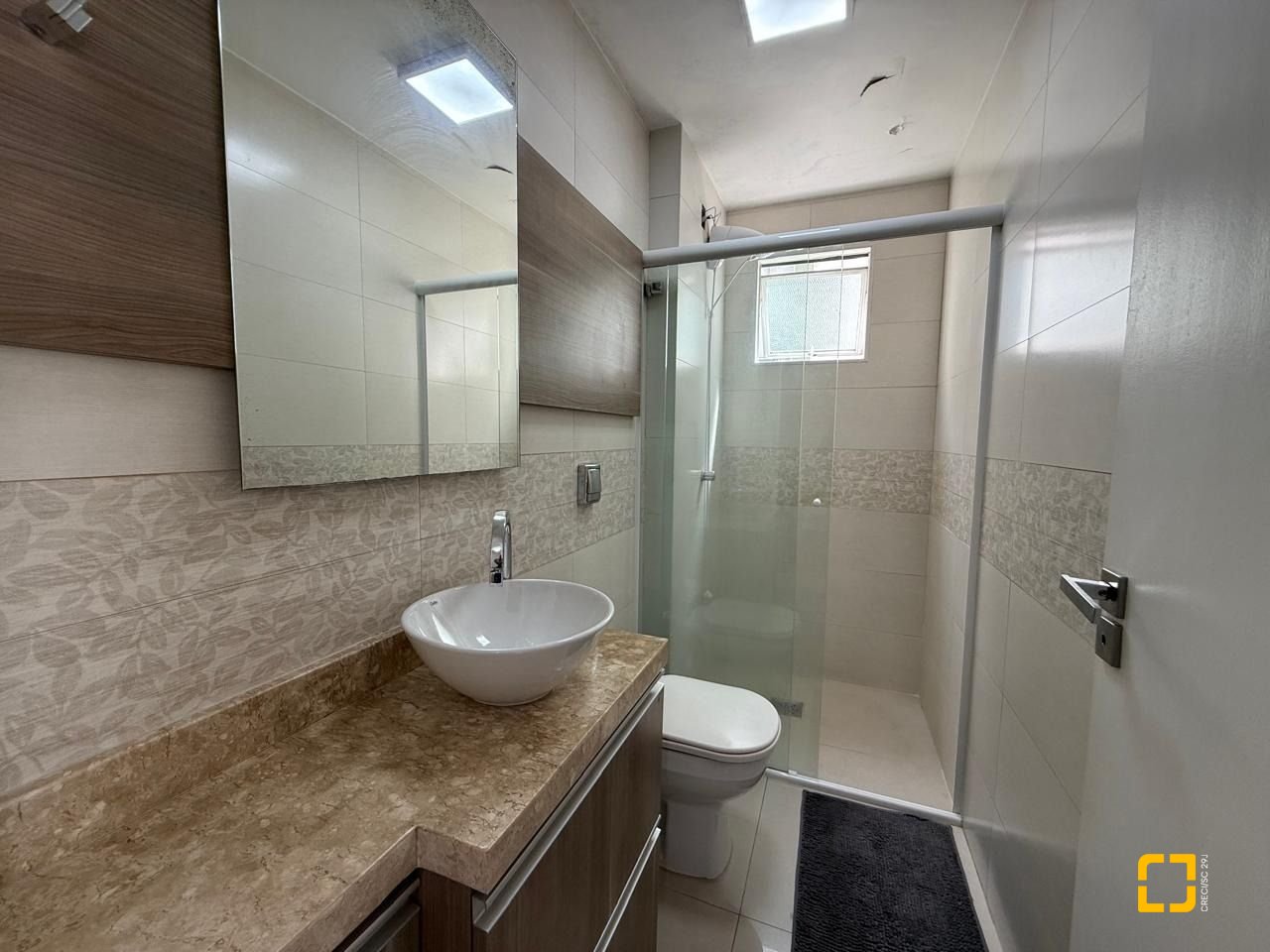 Apartamento com 58m², 2 quartos, 1 garagem, no bairro Kobrasol em São José