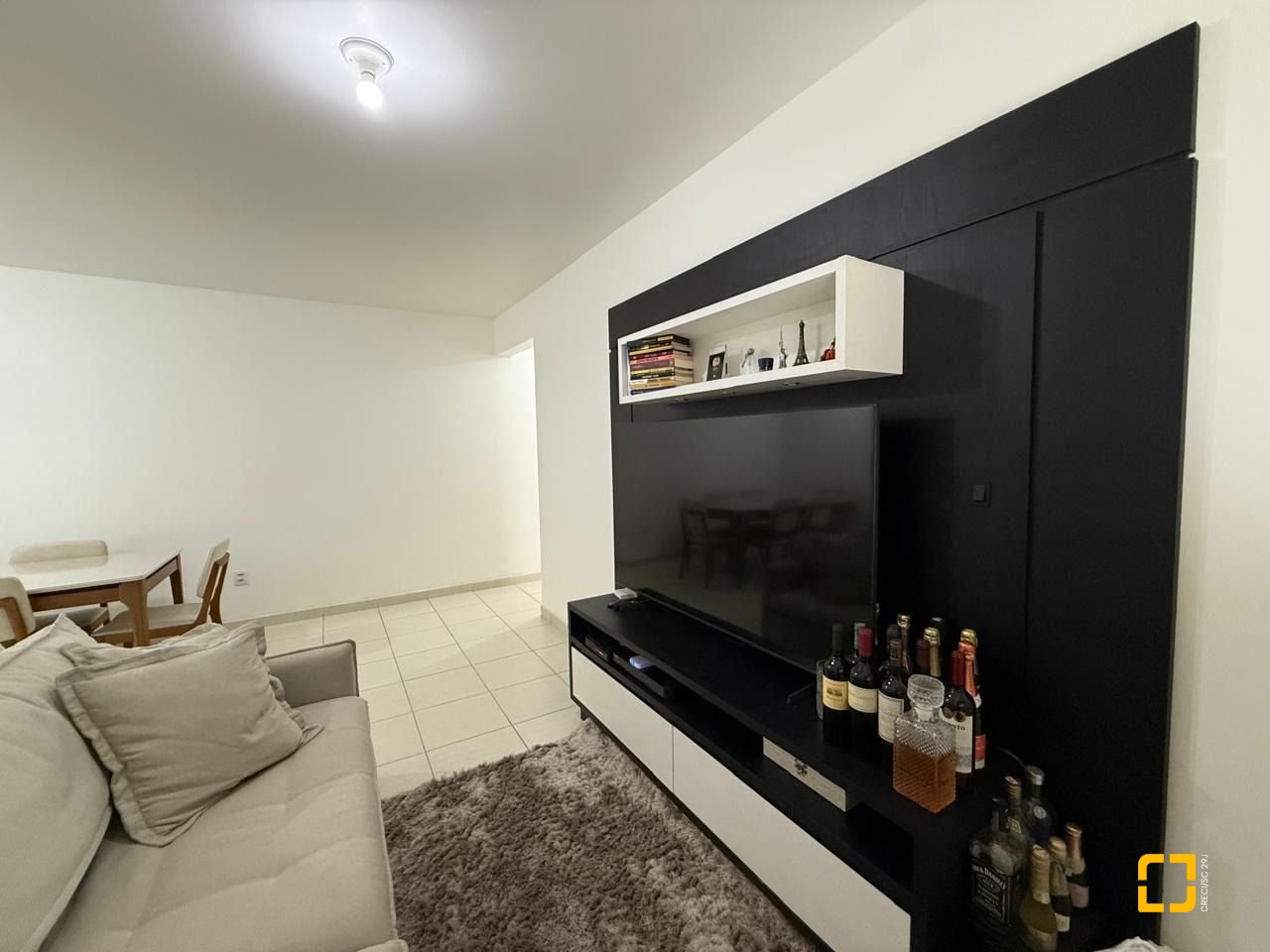 Apartamento com 58m², 2 quartos, 1 garagem, no bairro Kobrasol em São José