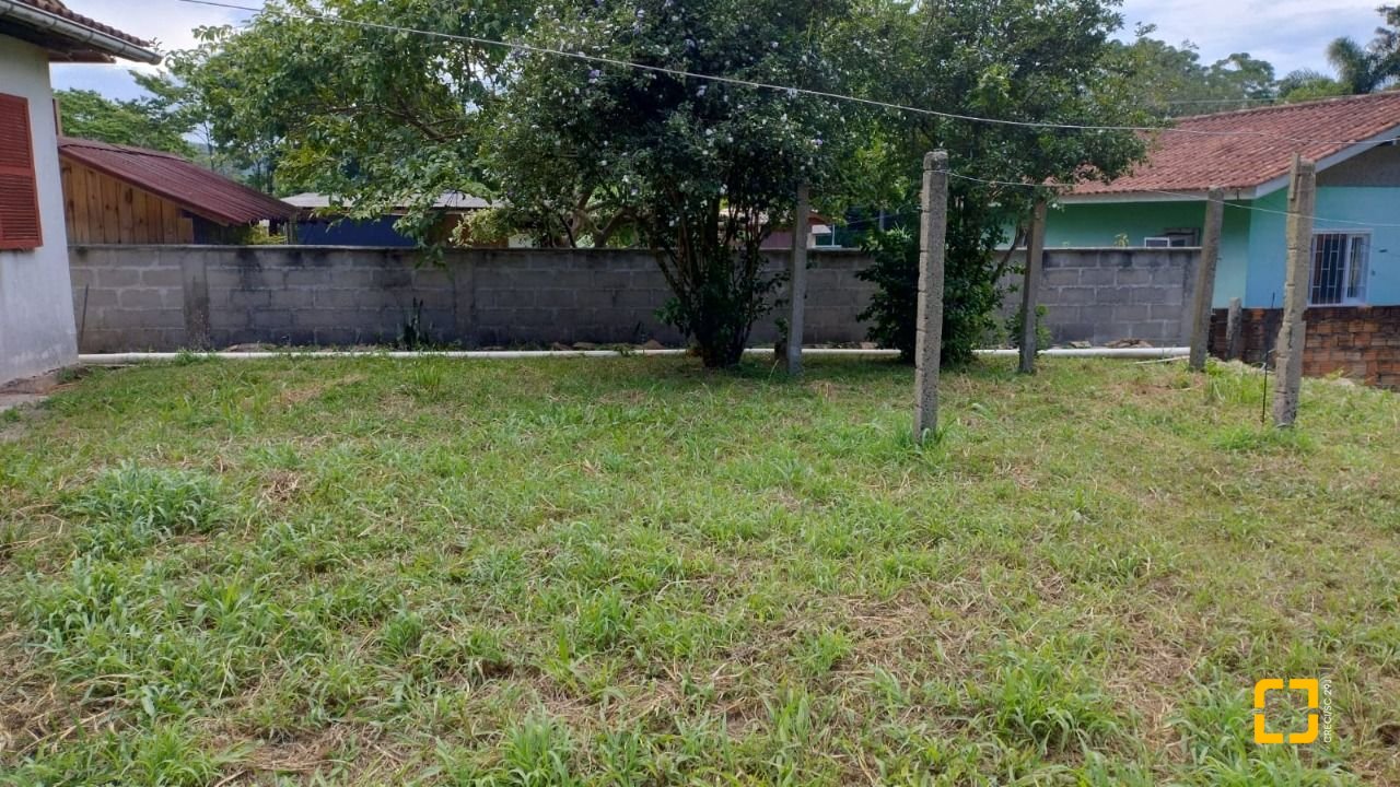 Terreno com 3657m², no bairro Ratones em Florianópolis