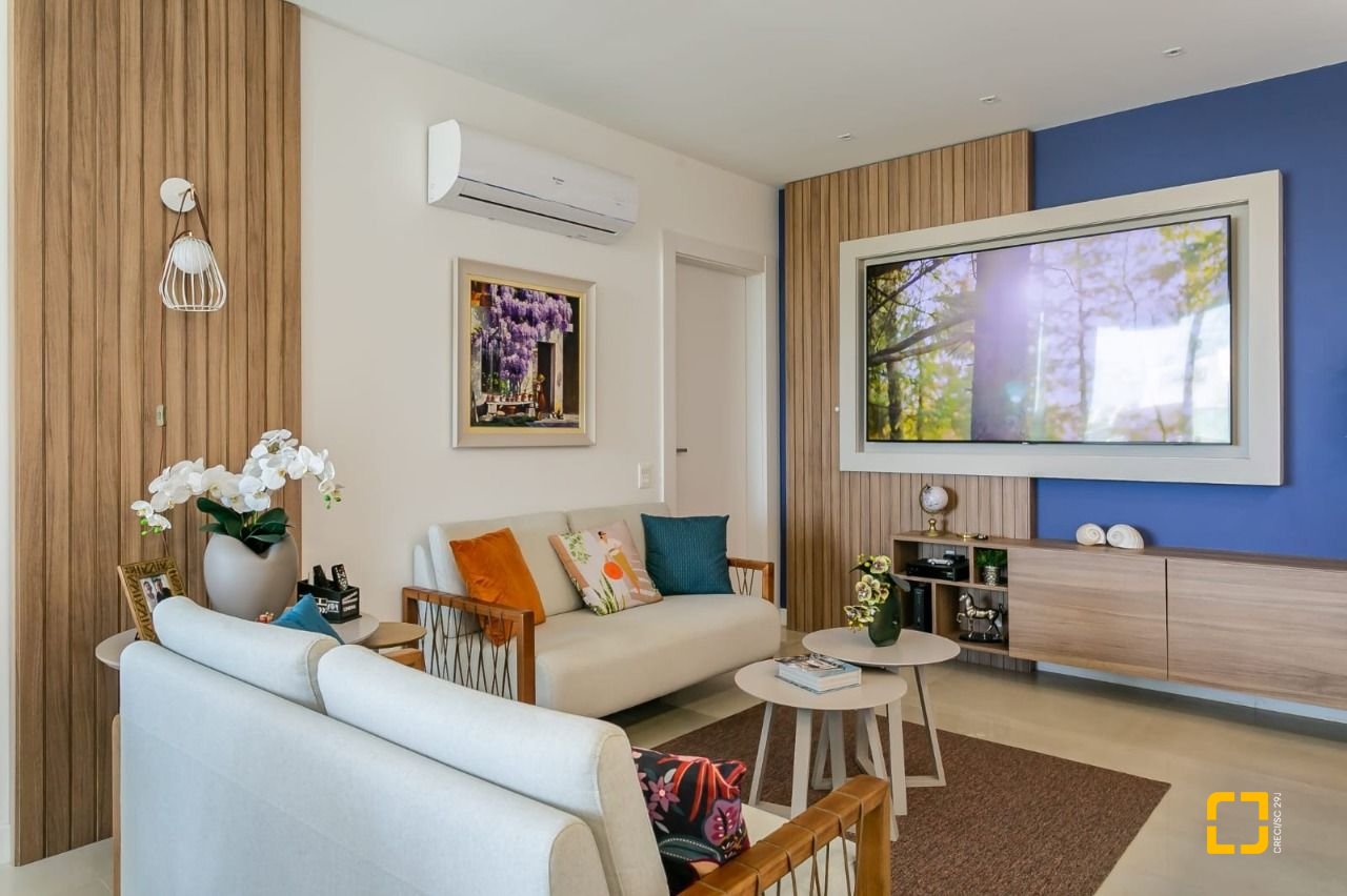 Cobertura com 166m², 4 quartos (sendo 2 suítes), 3 garagens, no bairro Campeche em Florianópolis
