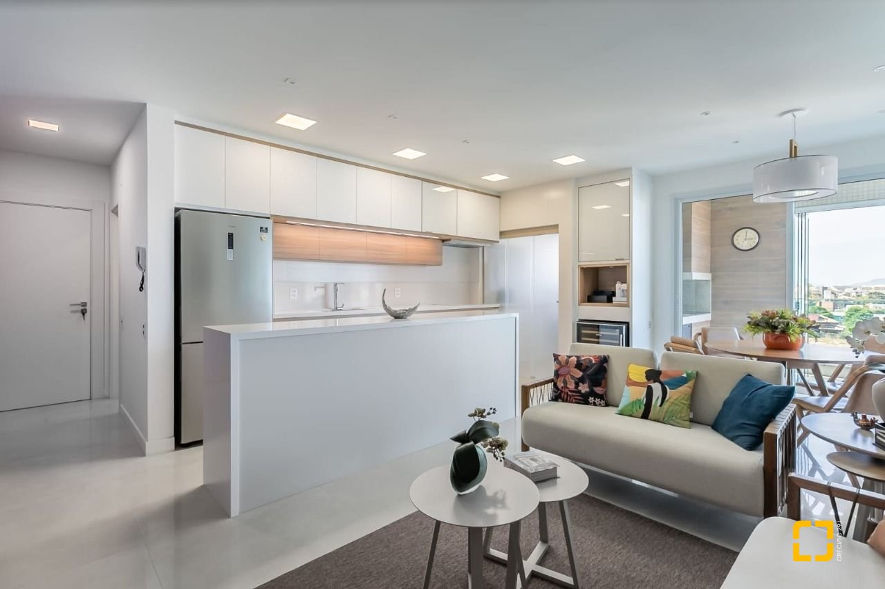 Cobertura com 166m², 4 quartos (sendo 2 suítes), 3 garagens, no bairro Campeche em Florianópolis