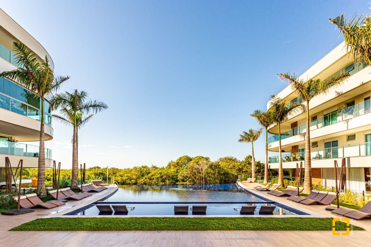 Cobertura com 166m², 4 quartos (sendo 2 suítes), 3 garagens, no bairro Campeche em Florianópolis