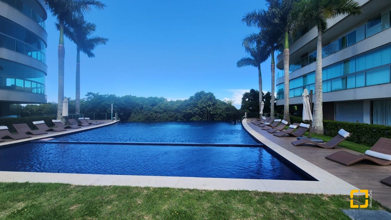 Cobertura com 166m², 4 quartos (sendo 2 suítes), 3 garagens, no bairro Campeche em Florianópolis