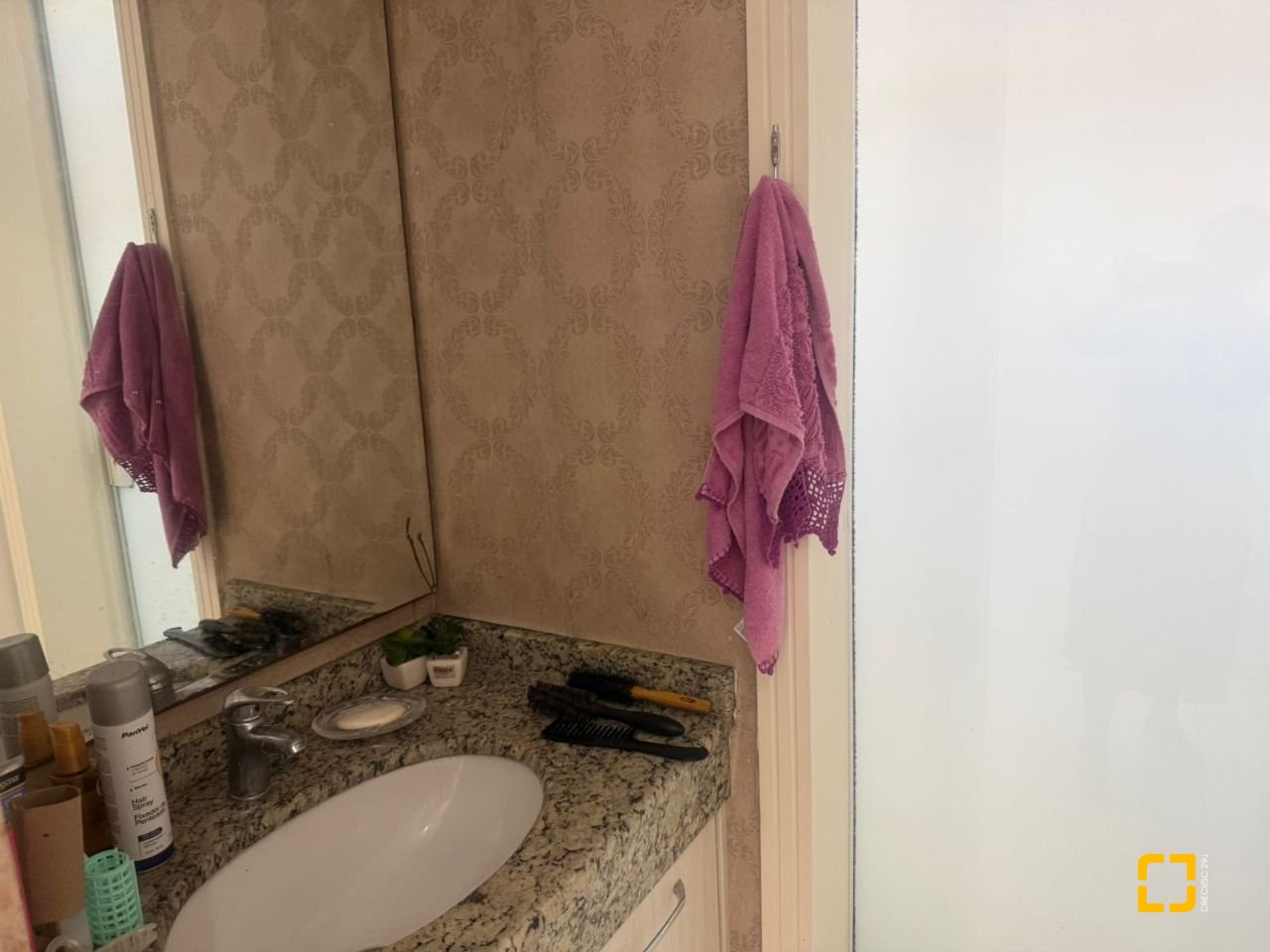 Apartamento com 123m², 3 quartos (sendo 1 suíte), 1 garagem, no bairro Estreito em Florianópolis