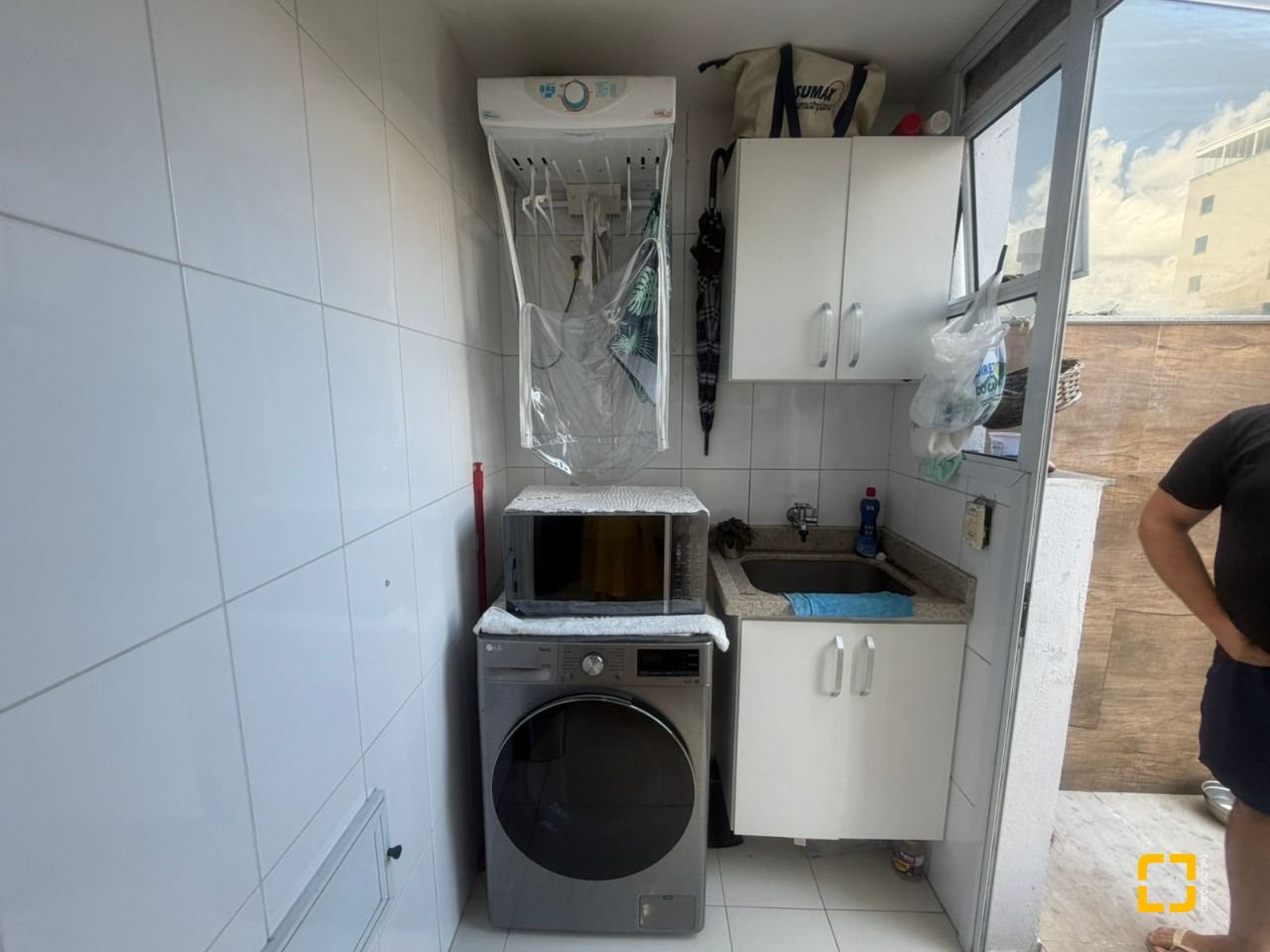 Apartamento com 123m², 3 quartos (sendo 1 suíte), 1 garagem, no bairro Estreito em Florianópolis