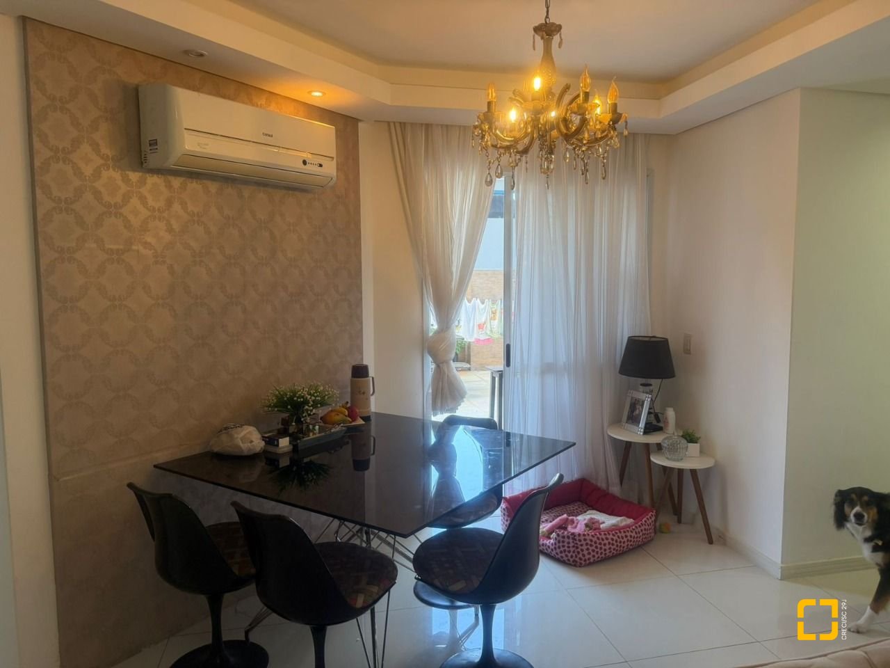 Apartamento com 123m², 3 quartos (sendo 1 suíte), 1 garagem, no bairro Estreito em Florianópolis