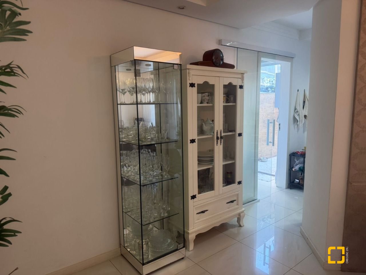 Apartamento com 123m², 3 quartos (sendo 1 suíte), 1 garagem, no bairro Estreito em Florianópolis
