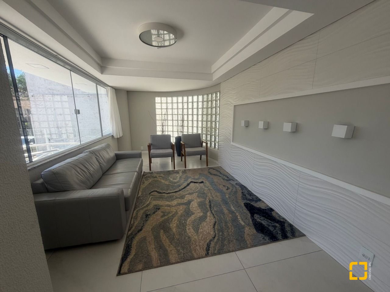 Apartamento com 123m², 3 quartos (sendo 1 suíte), 1 garagem, no bairro Estreito em Florianópolis
