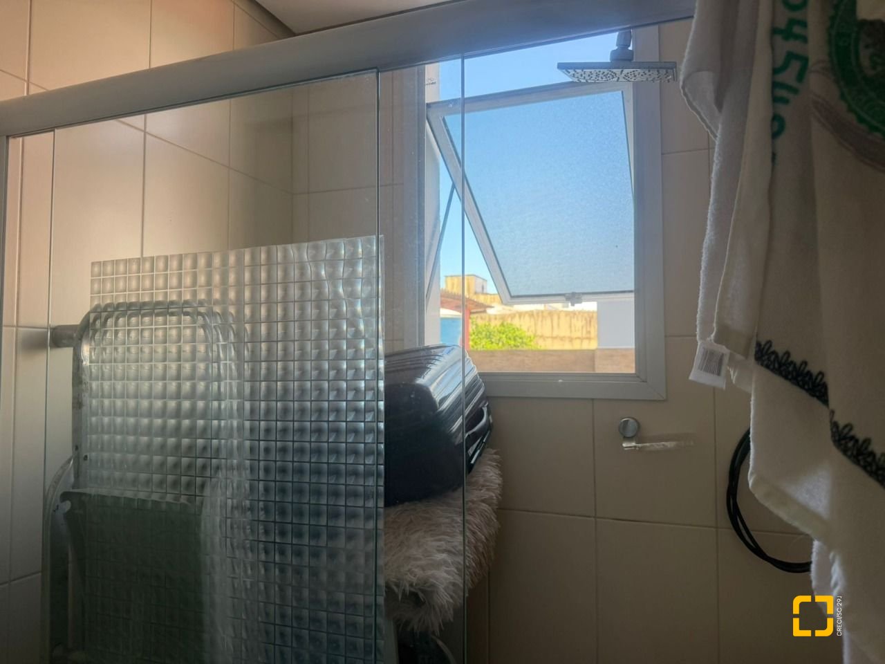Apartamento com 123m², 3 quartos (sendo 1 suíte), 1 garagem, no bairro Estreito em Florianópolis