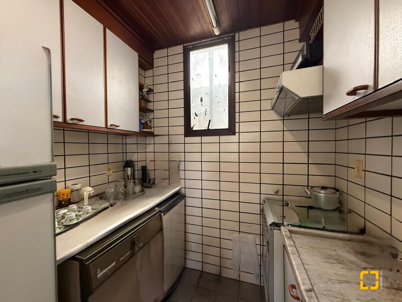 Sala com 191m², 5 garagens, no bairro Centro em Florianópolis