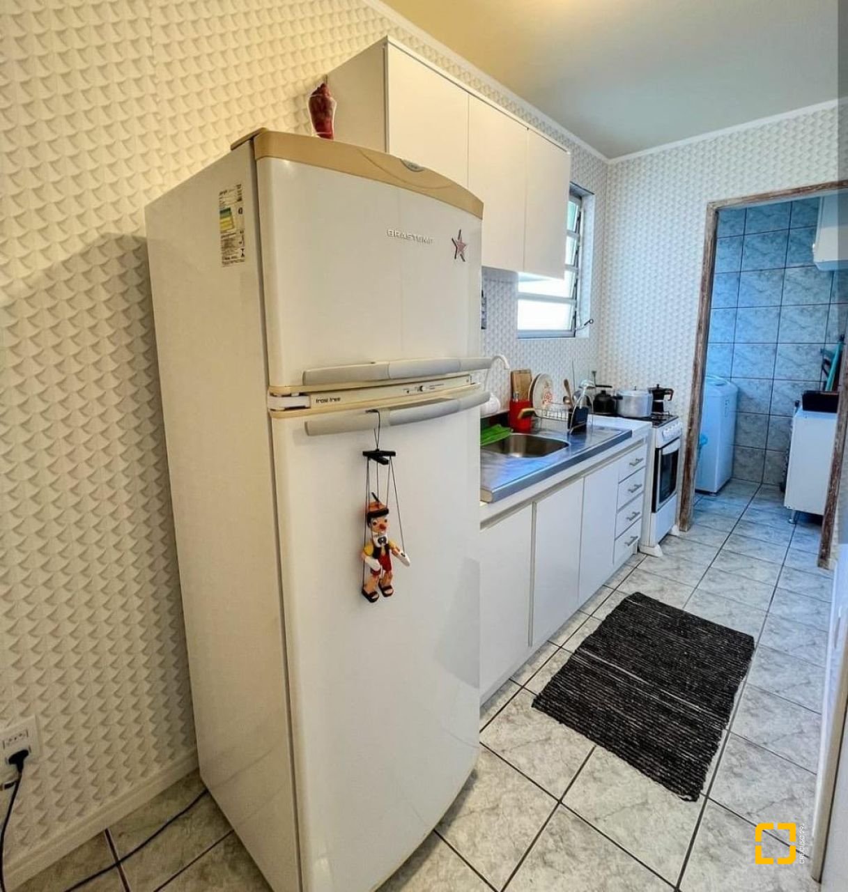 Apartamento com 57m², 2 quartos, 1 garagem, no bairro Coqueiros em Florianópolis