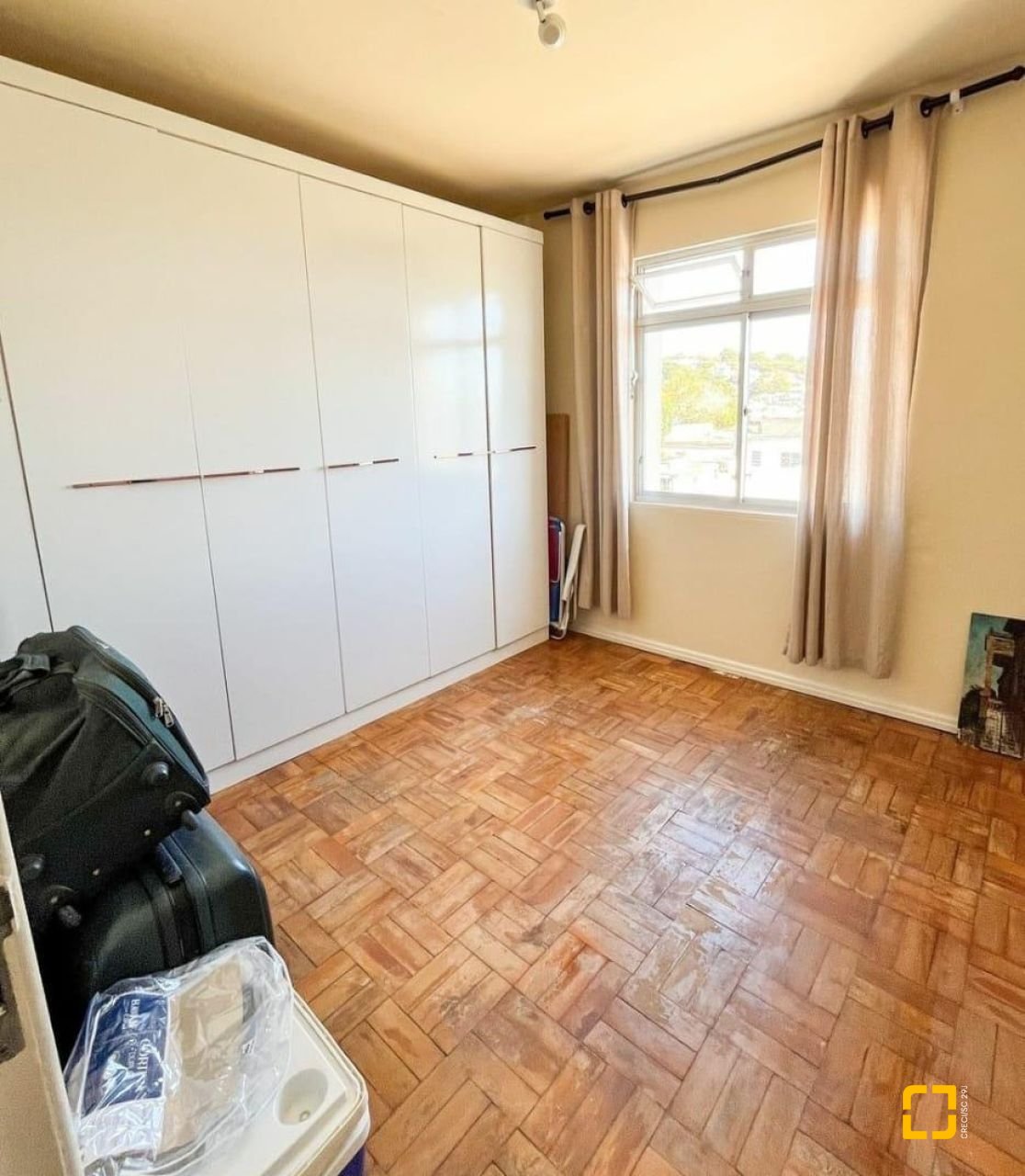 Apartamento com 57m², 2 quartos, 1 garagem, no bairro Coqueiros em Florianópolis