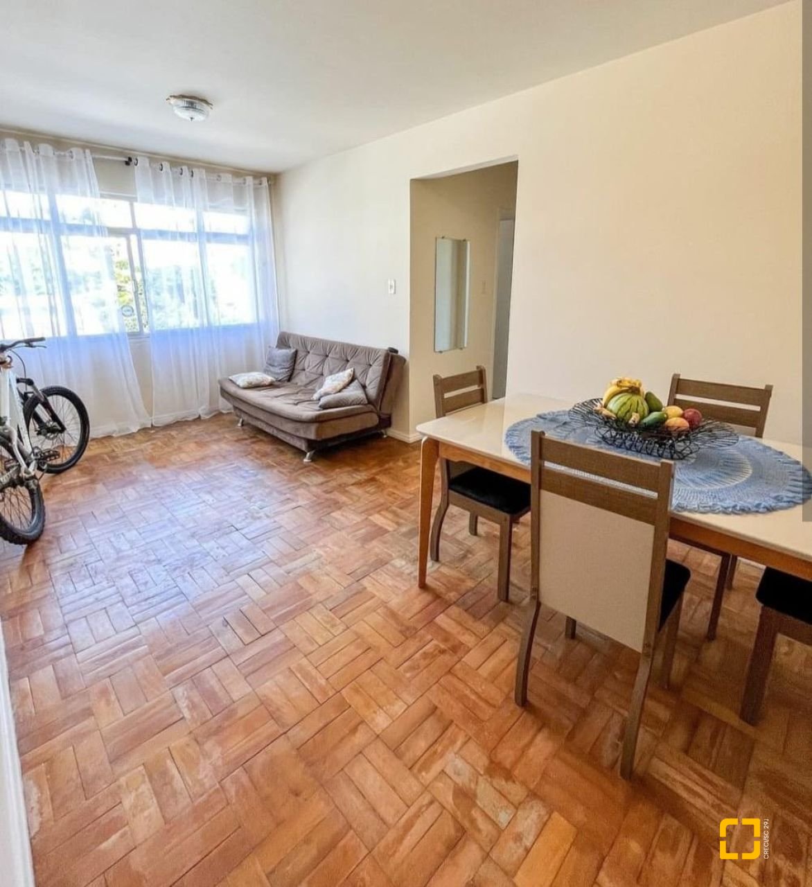 Apartamento com 57m², 2 quartos, 1 garagem, no bairro Coqueiros em Florianópolis