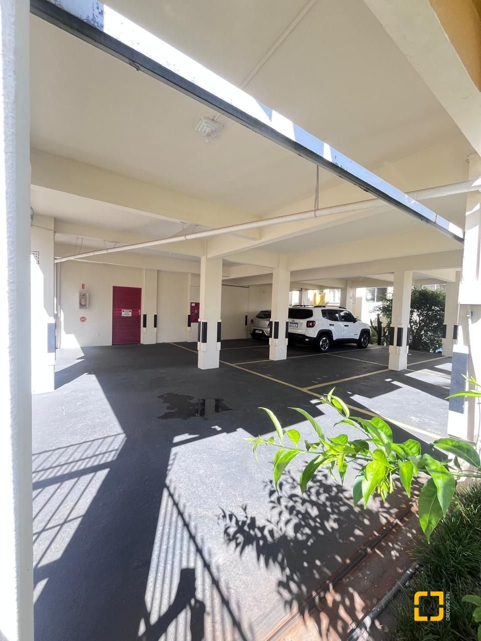 Apartamento com 57m², 2 quartos, 1 garagem, no bairro Coqueiros em Florianópolis