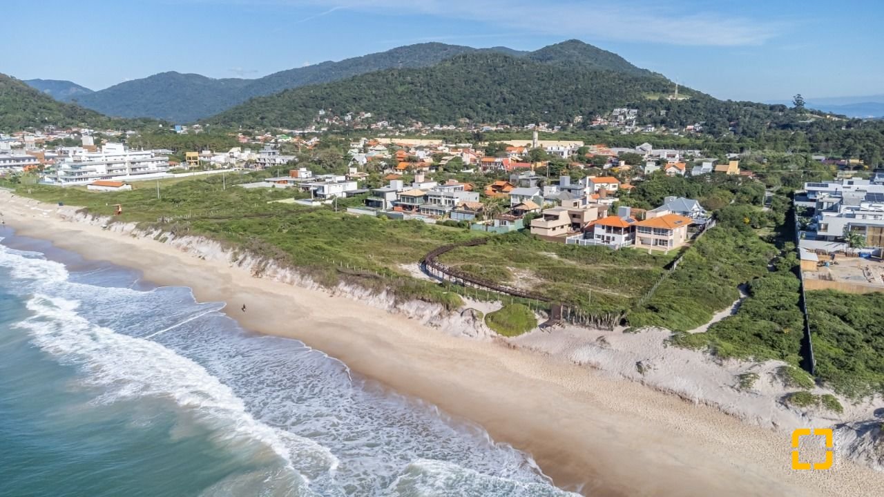 Cobertura com 69m², 2 quartos (sendo 1 suíte), 1 garagem, no bairro Morro das Pedras em Florianópolis