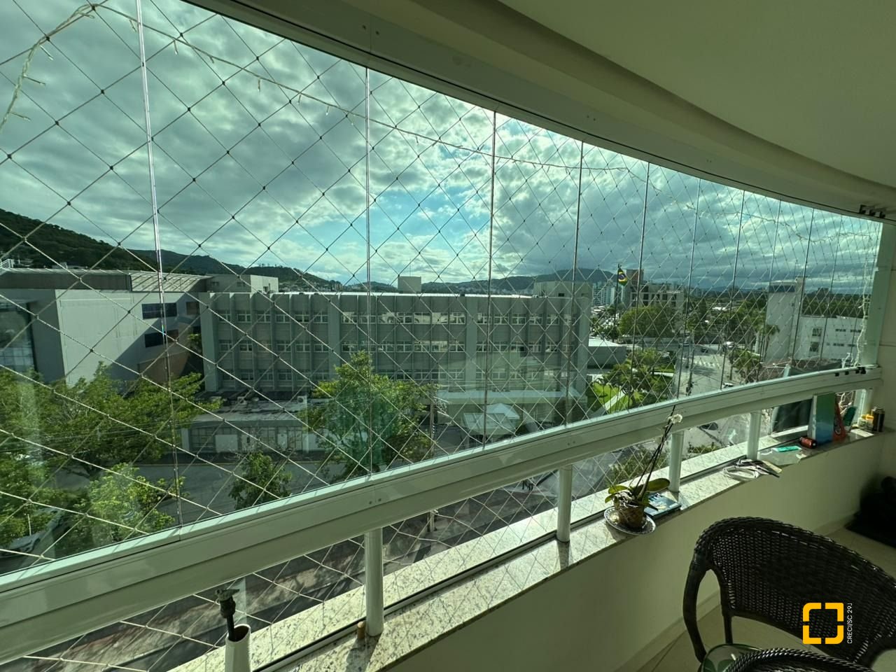 Apartamento com 94m², 4 quartos (sendo 1 suíte), 2 garagens, no bairro Itacorubi em Florianópolis