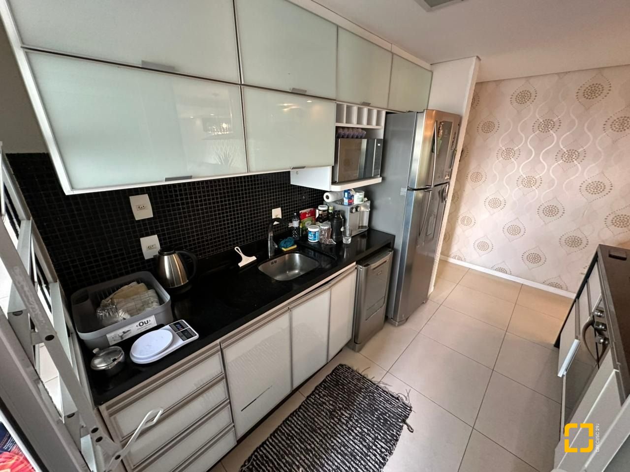 Apartamento com 94m², 4 quartos (sendo 1 suíte), 2 garagens, no bairro Itacorubi em Florianópolis