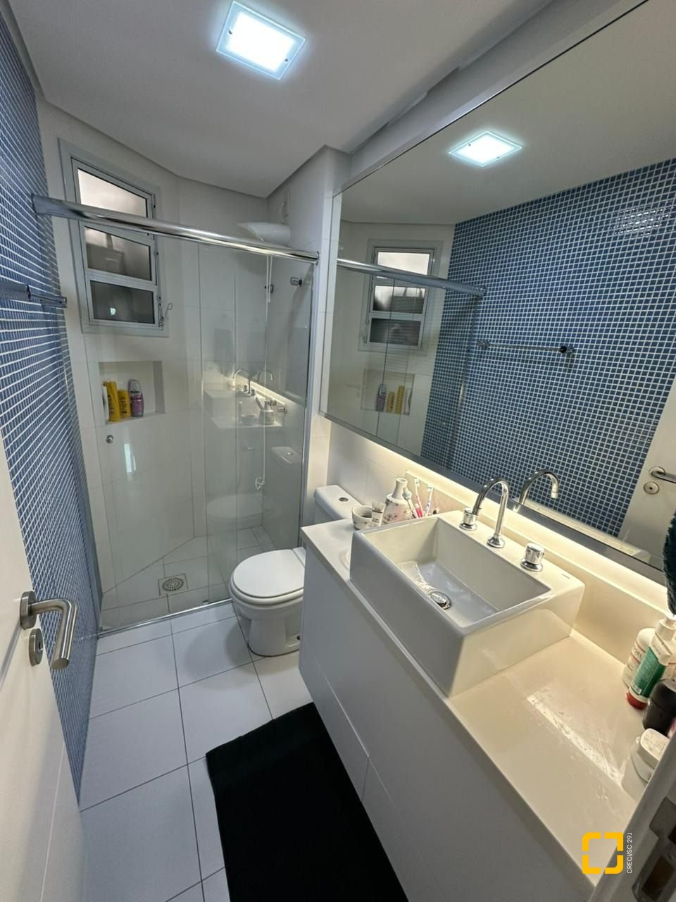Apartamento com 94m², 4 quartos (sendo 1 suíte), 2 garagens, no bairro Itacorubi em Florianópolis