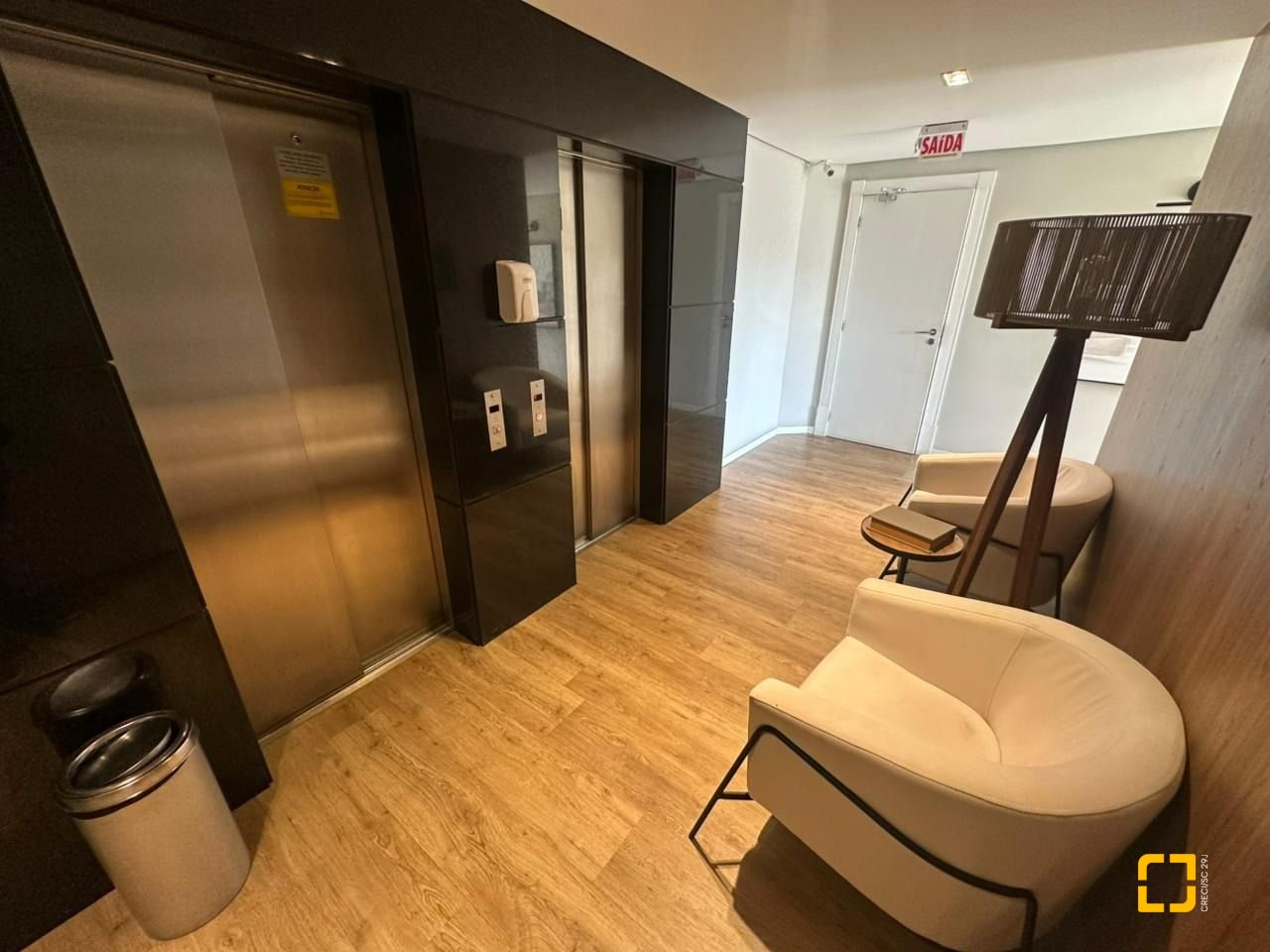 Apartamento com 94m², 4 quartos (sendo 1 suíte), 2 garagens, no bairro Itacorubi em Florianópolis