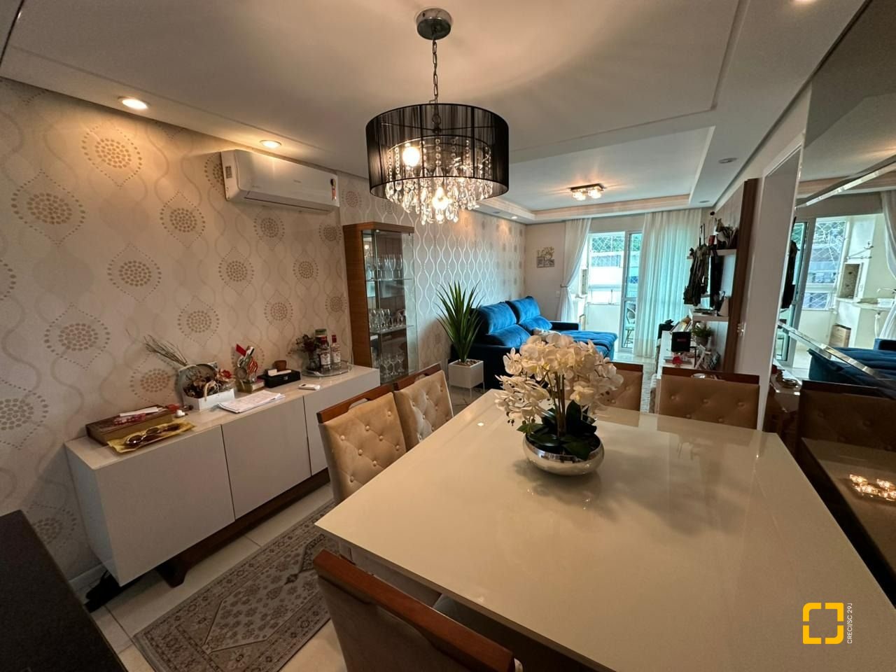 Apartamento com 94m², 4 quartos (sendo 1 suíte), 2 garagens, no bairro Itacorubi em Florianópolis