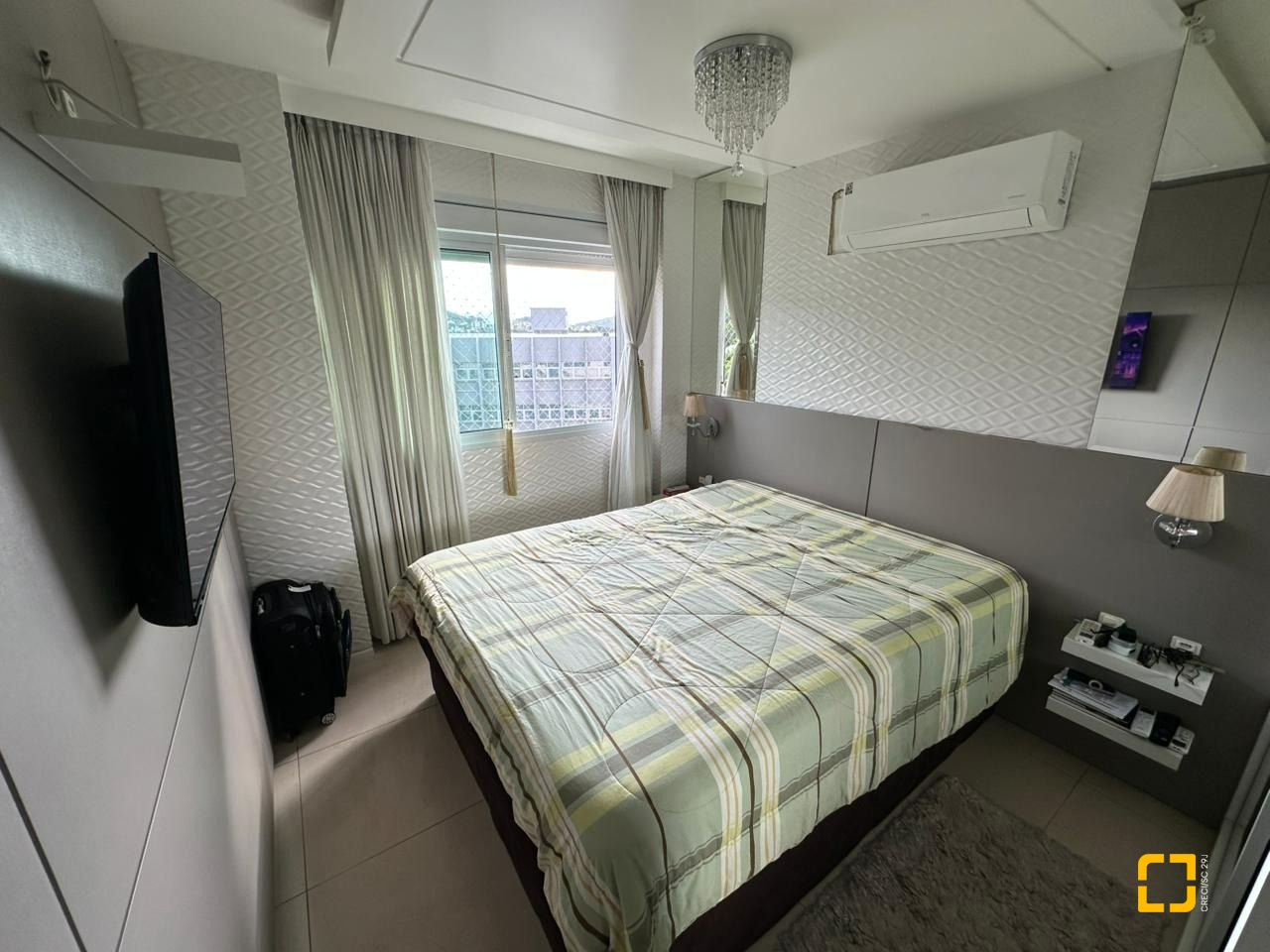 Apartamento com 94m², 4 quartos (sendo 1 suíte), 2 garagens, no bairro Itacorubi em Florianópolis