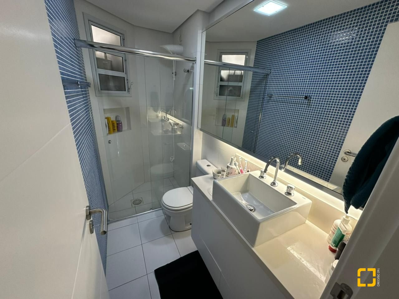 Apartamento com 94m², 4 quartos (sendo 1 suíte), 2 garagens, no bairro Itacorubi em Florianópolis