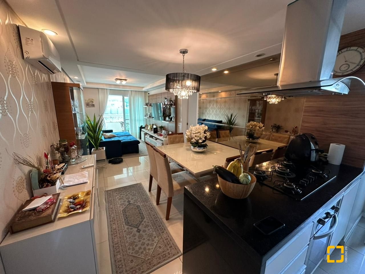 Apartamento com 94m², 4 quartos (sendo 1 suíte), 2 garagens, no bairro Itacorubi em Florianópolis
