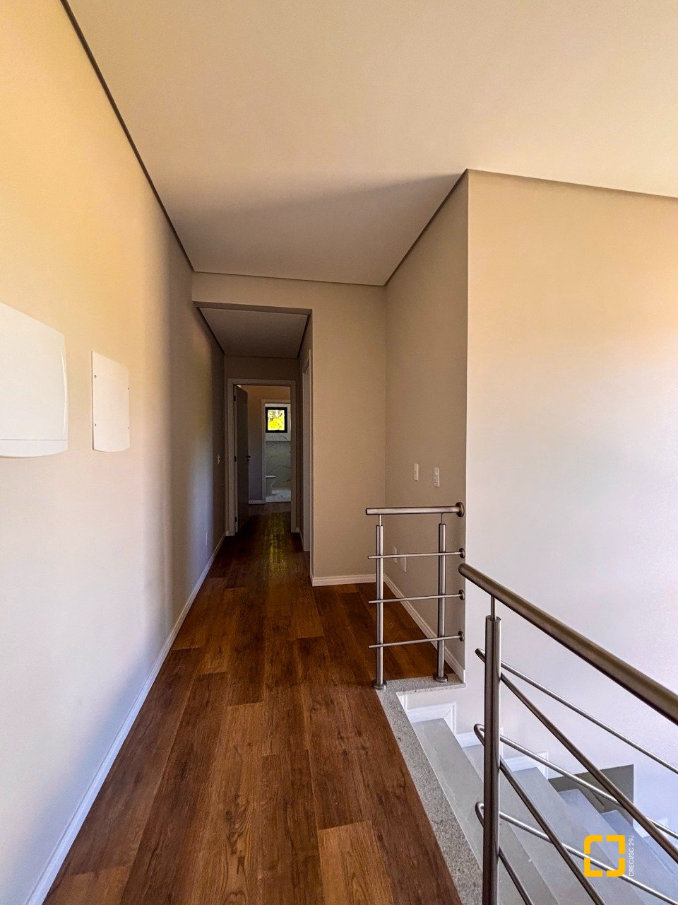 Casa com 153m², 6 quartos (sendo 3 suítes), 2 garagens, no bairro Rio Vermelho em Florianópolis