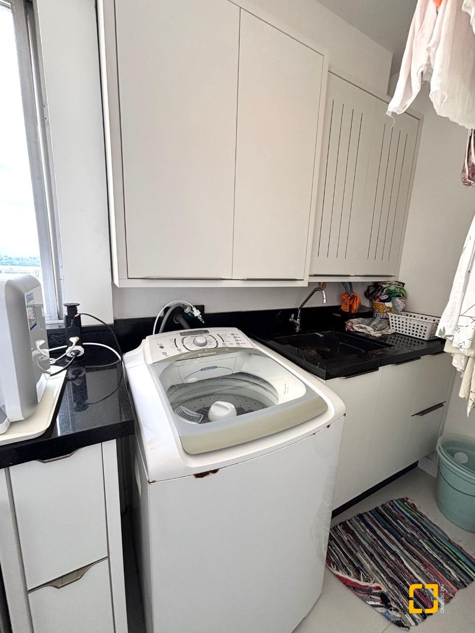Apartamento com 202m², 7 quartos (sendo 3 suítes), 2 garagens, no bairro Centro em Florianópolis