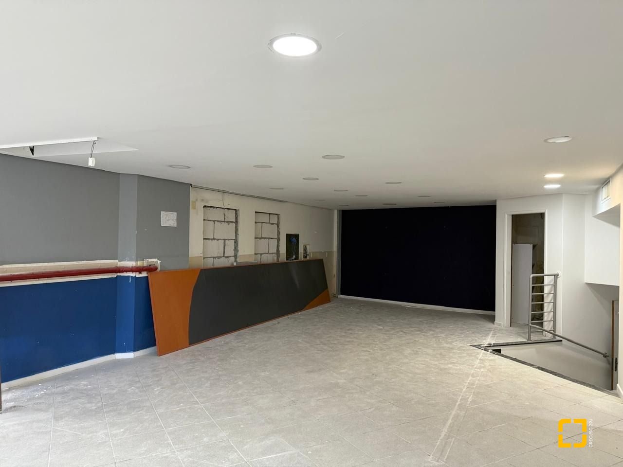 Sala com 531m², 5 garagens, no bairro Centro em Florianópolis