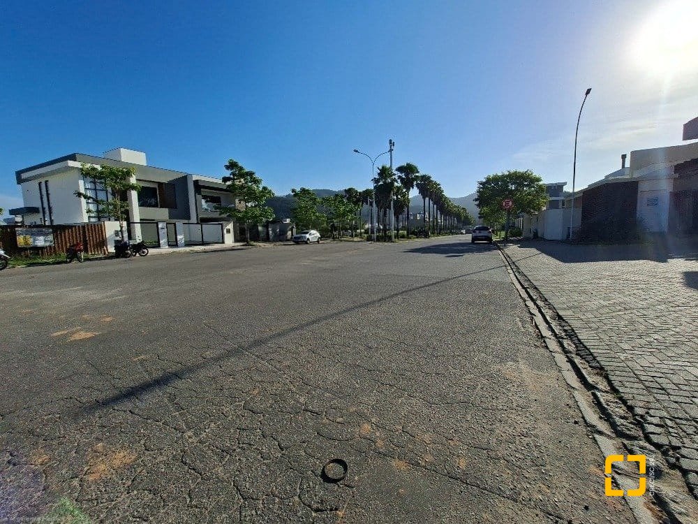 Terreno com 172m², no bairro Beira Rio em Biguaçu