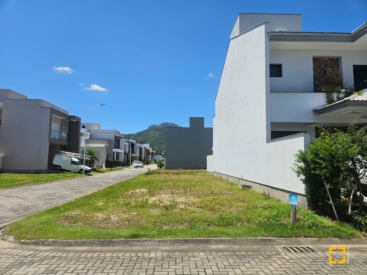 Terreno com 172m², no bairro Beira Rio em Biguaçu