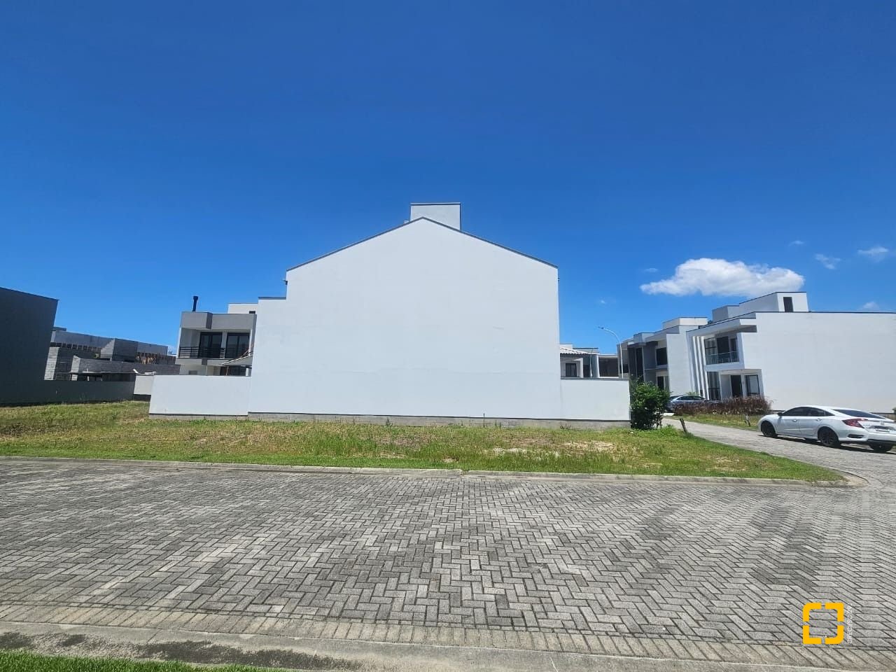 Terreno com 172m², no bairro Beira Rio em Biguaçu