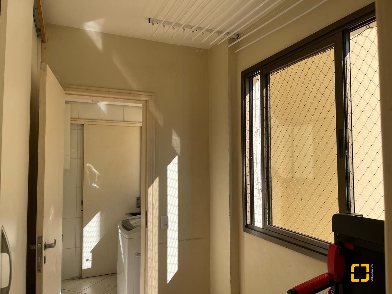Apartamento com 107m², 4 quartos (sendo 1 suíte), 1 garagem, no bairro Centro em Florianópolis