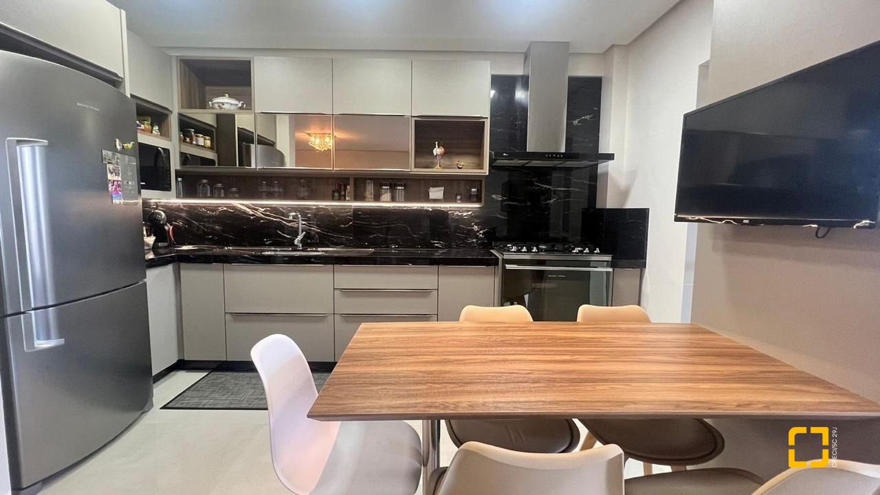 Apartamento com 119m², 2 quartos (sendo 1 suíte), 2 garagens, no bairro Nossa Senhora do Rosário em São José