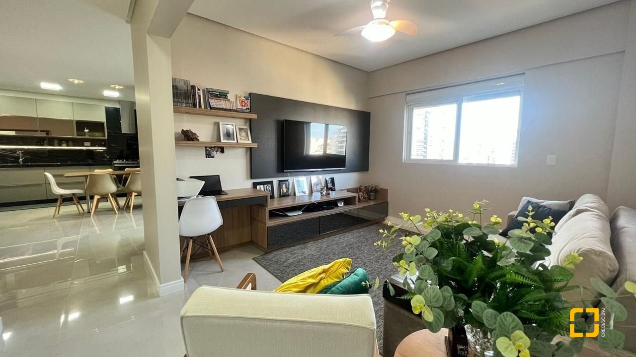 Apartamento com 119m², 2 quartos (sendo 1 suíte), 2 garagens, no bairro Nossa Senhora do Rosário em São José