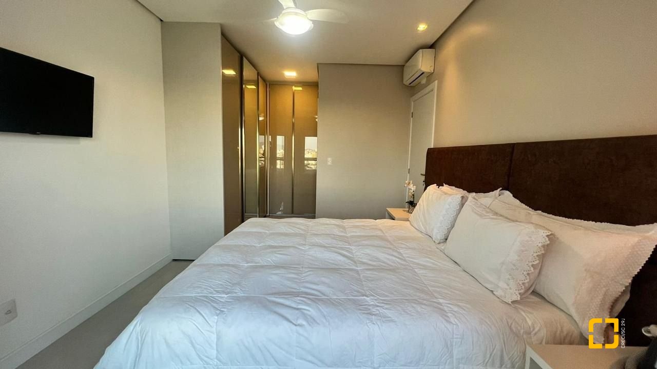 Apartamento com 119m², 2 quartos (sendo 1 suíte), 2 garagens, no bairro Nossa Senhora do Rosário em São José