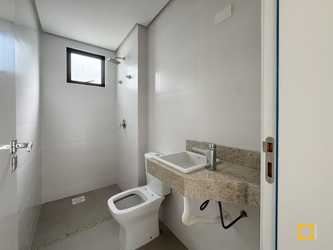 Apartamento com 73m², 2 quartos (sendo 1 suíte), 1 garagem, no bairro Monte Verde em Florianópolis
